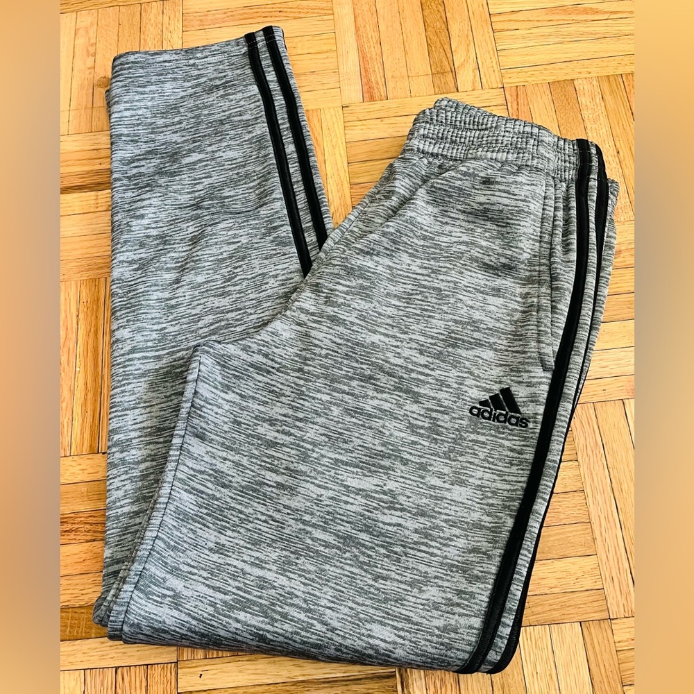Adidas Kids Gray Athletic SweatPants Sz XL US 18/20 Black striped